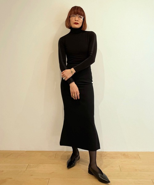 スカート HOLIDAY WOOL TWILL SLIM SKIRT WOOL TWILL SLIM SKIRT ウールツイルスリムスカート（スカート