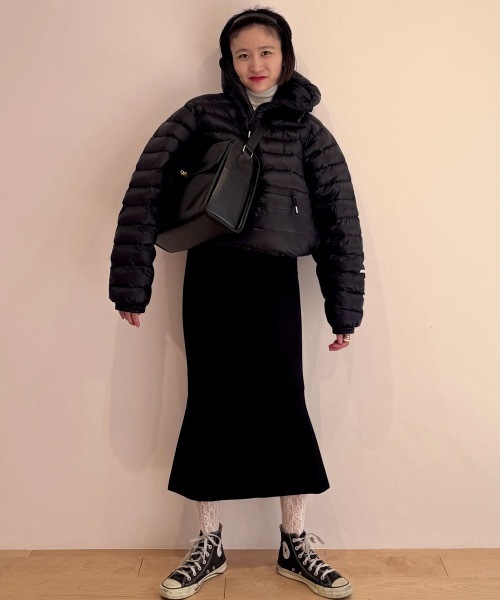 スカート HOLIDAY WOOL TWILL SLIM SKIRT WOOL TWILL SLIM SKIRT ウールツイルスリムスカート（スカート