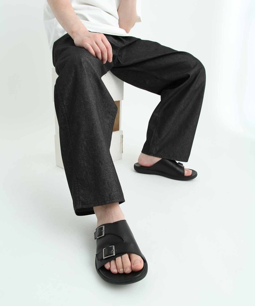 ADAM ET ROPE'（アダムエロペ）の「コンフォート ダブルモンク ストラップ カバード レザーサンダル / UNISEX（サンダル・メンズ・ブラック・41/42/43）」の4枚目の写真