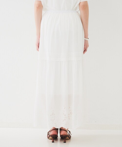 UNTITLED（アンタイトル）の「【セットアップ可/コットン100】スカラップ刺繍スカート（スカート・レディース・ホワイト/ブラック・42/44/46/48/00/01/02/03/04）」の14枚目の写真