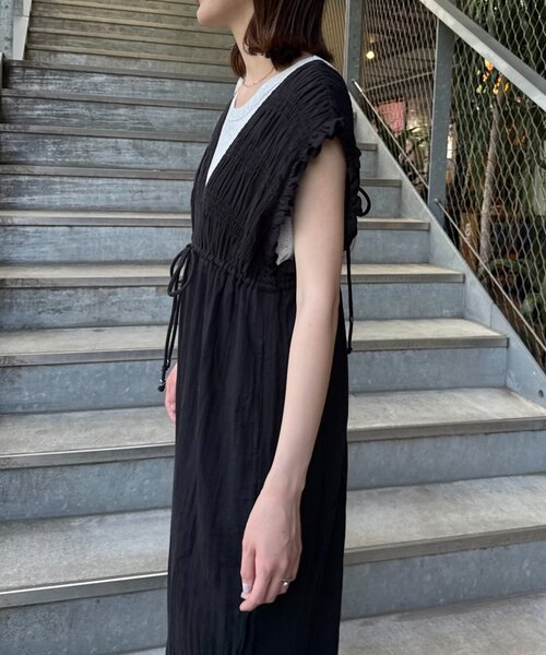 CIAOPANIC TYPY(チャオパニックティピー)の「【India】ガーゼシャーリングオールインワン(サロペット/オーバーオール・レディース・キャメル/カーキ/ブラック・MEDIUM/SMALL)」の4枚目の写真