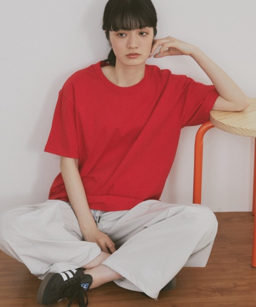 MERLOT(メルロー)の「MERLOTオリジナルベーシックコットンTシャツ(Tシャツ/カットソー・レディース・ライトグレー/レッド/ネイビー/ベージュ・FREE)」の4枚目の写真