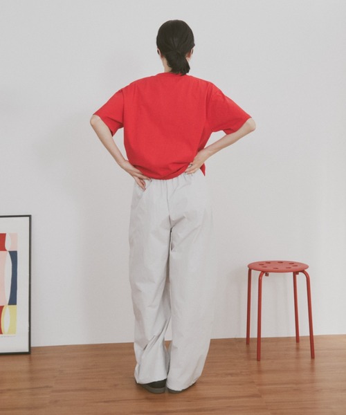 MERLOT(メルロー)の「MERLOTオリジナルベーシックコットンTシャツ(Tシャツ/カットソー・レディース・ライトグレー/レッド/ネイビー/ベージュ・FREE)」の5枚目の写真