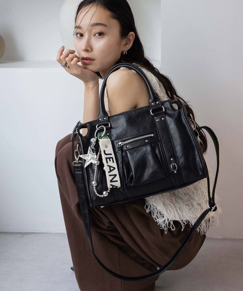 JEANASIS（ジーナシス）の「バンドロゴチャームスマホストラップ/497056（スマホグッズ・レディース・ホワイト系その他/ブラック系その他・FREE）」の9枚目の写真