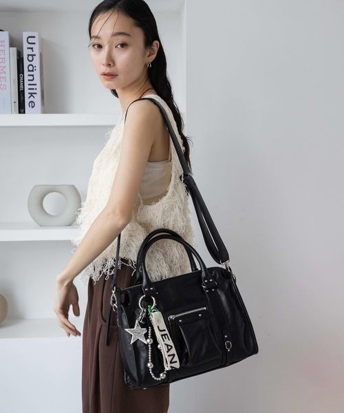 JEANASIS（ジーナシス）の「バンドロゴチャームスマホストラップ/497056（スマホグッズ・レディース・ホワイト系その他/ブラック系その他・FREE）」の8枚目の写真