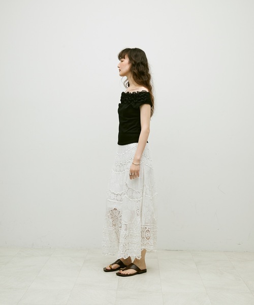 Lutim by u(ルチバイユー)の「Frill detail sleeveless / フリルディテールノースリーブ(その他トップス・レディース・ホワイト/ブラック・FREE)」の9枚目の写真