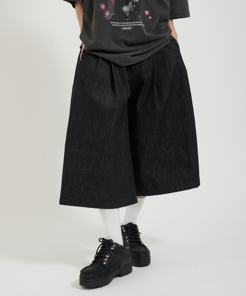 Perushu(ペルーシュ)の「スタッズデザイン ワイドハーフパンツ(デニムパンツ・メンズ・グレー/ブラック/インディゴブルー・MEDIUM/LARGE)」の14枚目の写真