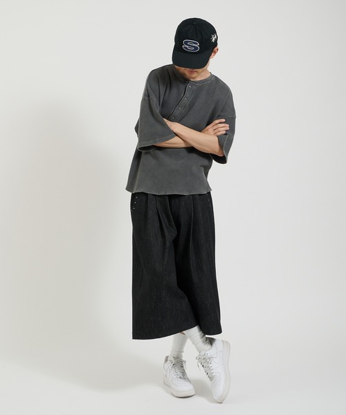 Perushu(ペルーシュ)の「スタッズデザイン ワイドハーフパンツ(デニムパンツ・メンズ・グレー/ブラック/インディゴブルー・MEDIUM/LARGE)」の12枚目の写真