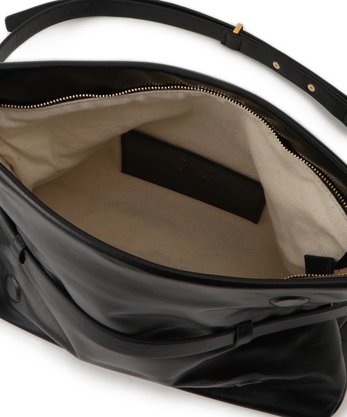 SALON adam et rope'（サロン アダム エ ロペ）の「【W S（ドゥーブル）】レザー2WAYクラッチショルダー（ショルダーバッグ・レディース・ブラック/ダークブラウン・FREE）」の7枚目の写真