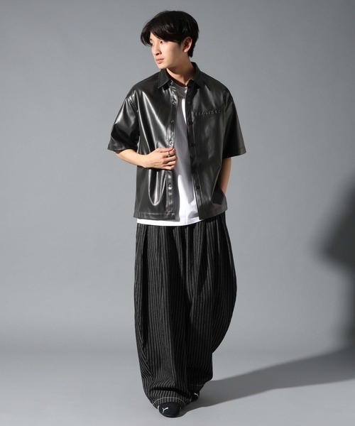 LAND MUSEUM(ランドミュージアム)の「LAND MUSEUM/オーバーレザー半袖シャツ(シャツ/ブラウス・メンズ・ブラック・MEDIUM/LARGE)」の18枚目の写真