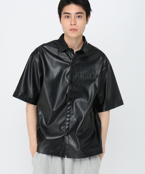 LAND MUSEUM(ランドミュージアム)の「LAND MUSEUM/オーバーレザー半袖シャツ(シャツ/ブラウス・メンズ・ブラック・MEDIUM/LARGE)」の17枚目の写真