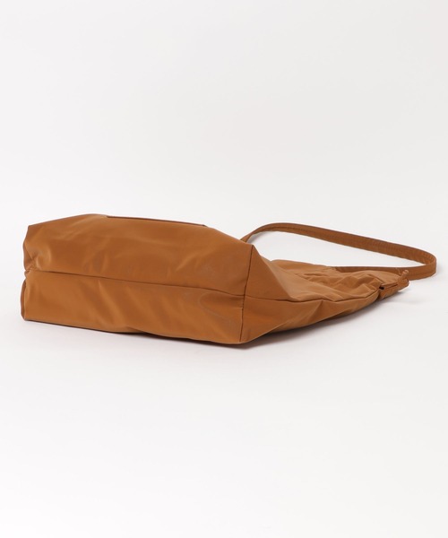 LAKOLE(ラコレ)の「ヌバック風巾着トートバッグ / 574762(トートバッグ・レディース・ブラック/ブラウン/グレイッシュベージュ/ライトグリーン・FREE)」の19枚目の写真