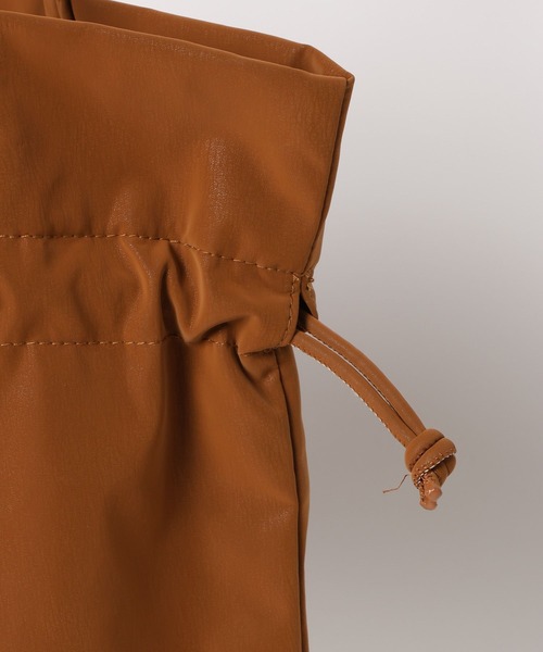 LAKOLE(ラコレ)の「ヌバック風巾着トートバッグ / 574762(トートバッグ・レディース・ブラック/ブラウン/グレイッシュベージュ/ライトグリーン・FREE)」の22枚目の写真