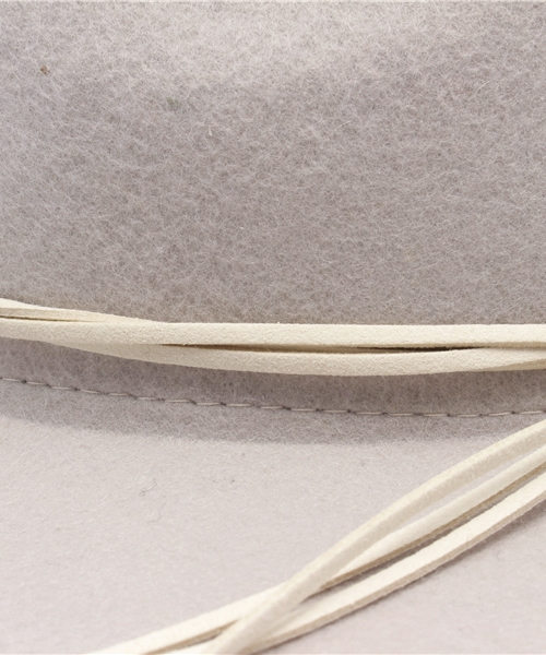 MERCURYDUO（マーキュリーデュオ）の「【GDS】 フェイクスエード細リボンHAT（ハット・レディース・キャメル/ライトグレー/ベージュ系その他・FREE）」の10枚目の写真