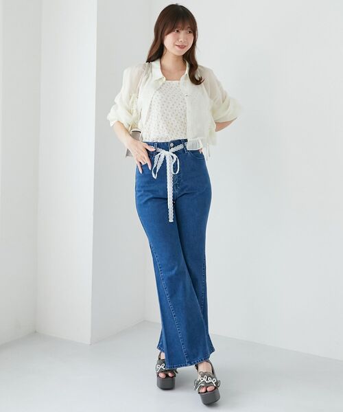 MAJESTIC LEGON(マジェスティックレゴン)の「インナー付きドロストシアーブラウス(シャツ/ブラウス・レディース・ブルー/チャコールグレー/アイボリー/ブラウン・MEDIUM)」の5枚目の写真