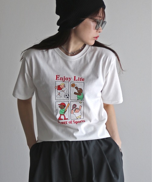 COURO(コウロ)の「デザイングラフィックモチーフTシャツ(Tシャツ/カットソー・レディース・ライトグレー系/レッド系1/ホワイト系1/レッド系/ホワイト系/イエロー系2/ライトグレー系1/ネイビー系/グレー系/レッド系2/グレー系2/ホワイト系2/ピンク系1/イエロー系1/イエロー系/ライトグレー系2/ネイビー系1/グレー系1/ピンク系/ピンク系2/ネイビー系2・FREE)」の3枚目の写真