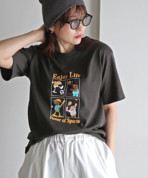 COURO(コウロ)の「デザイングラフィックモチーフTシャツ(Tシャツ/カットソー・レディース・ライトグレー系/レッド系1/ホワイト系1/レッド系/ホワイト系/イエロー系2/ライトグレー系1/ネイビー系/グレー系/レッド系2/グレー系2/ホワイト系2/ピンク系1/イエロー系1/イエロー系/ライトグレー系2/ネイビー系1/グレー系1/ピンク系/ピンク系2/ネイビー系2・FREE)」の8枚目の写真