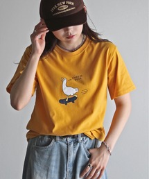 デザイングラフィックモチーフTシャツ