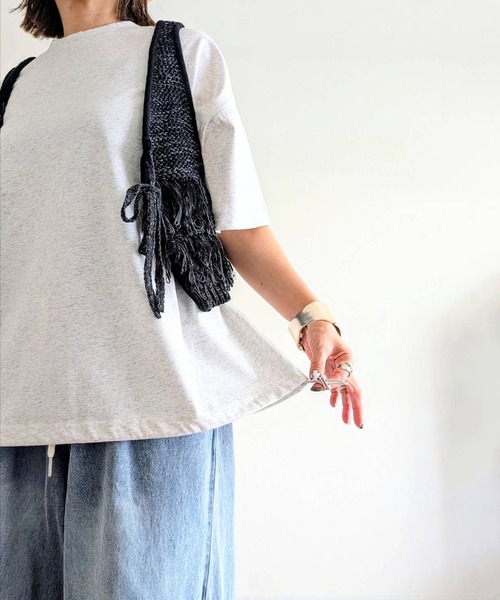 notch.(ノッチ)の「【notch.by yui】ドローコードTシャツ(Tシャツ/カットソー・レディース・オフホワイト/ライトグレー/ブラック・M)」の6枚目の写真