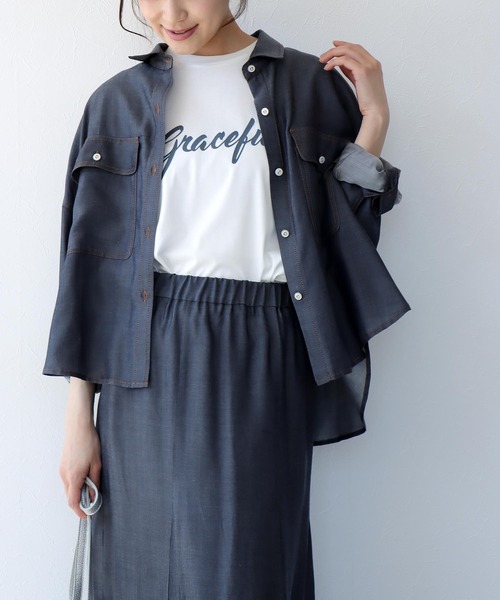 Jines(ジネス)の「キュプラデニムショートシャツ【セットアップ可】(シャツ/ブラウス・レディース・ブルー/インディゴブルー・38)」の2枚目の写真