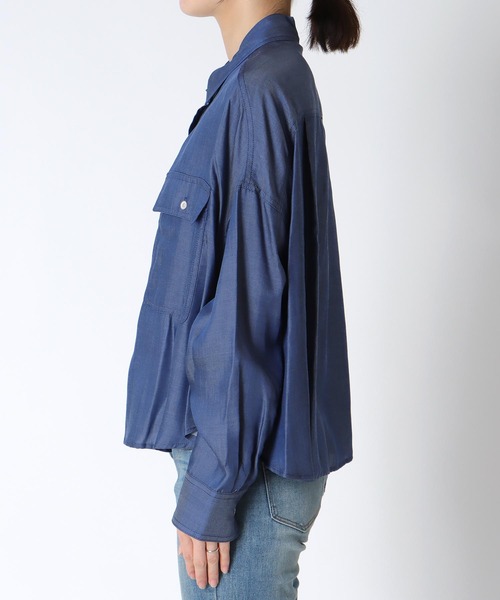 Jines(ジネス)の「キュプラデニムショートシャツ【セットアップ可】(シャツ/ブラウス・レディース・ブルー/インディゴブルー・38)」の12枚目の写真