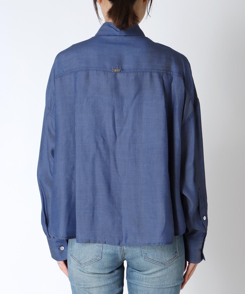 Jines(ジネス)の「キュプラデニムショートシャツ【セットアップ可】(シャツ/ブラウス・レディース・ブルー/インディゴブルー・38)」の13枚目の写真