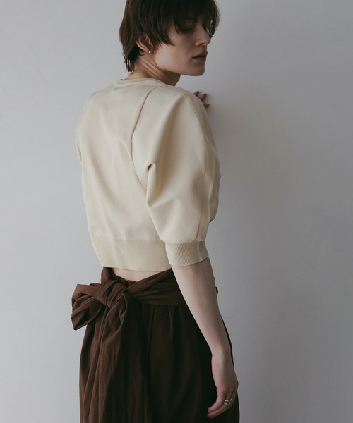 MANOF(マノフ)の「CIRCLE SLEEVE KNIT TOPS(ニット/セーター・レディース・ベージュ/ブラウン/レッド/ブラック・F)」の8枚目の写真