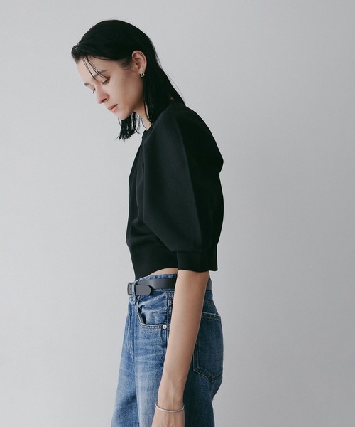 MANOF(マノフ)の「CIRCLE SLEEVE KNIT TOPS(ニット/セーター・レディース・ベージュ/ブラウン/レッド/ブラック・F)」の17枚目の写真
