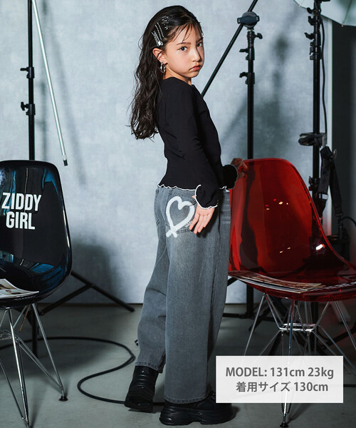 ZIDDY（ジディ）の「ハートプリントワイドデニムパンツ(130~160cm)（デニムパンツ・キッズ・ブルー/グレー・FREE/130cm/140cm/150cm）」の6枚目の写真