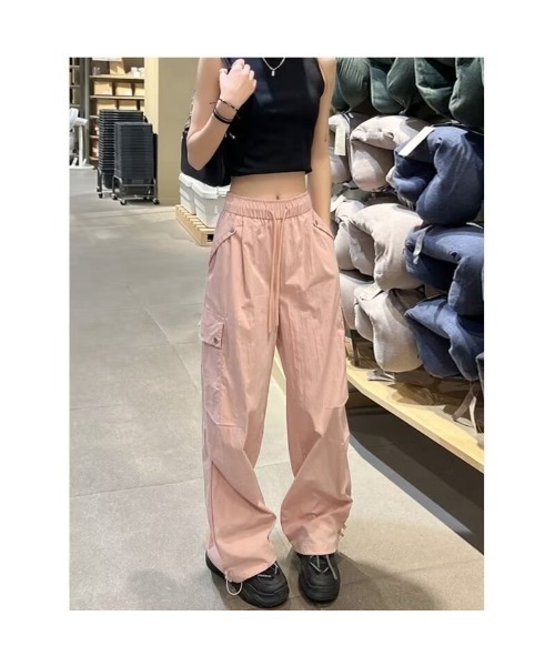 Ritzy(リッツィー)の「4色展開 カジュアルカーゴパンツ(カーゴパンツ・レディース・イエロー/グレー/ブラック/ピンク・M/L)」の7枚目の写真
