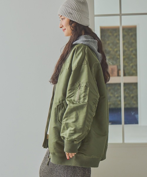 □完売しました□ 『Bershka』「MA-1ブルゾン(リバーシブル)」逆