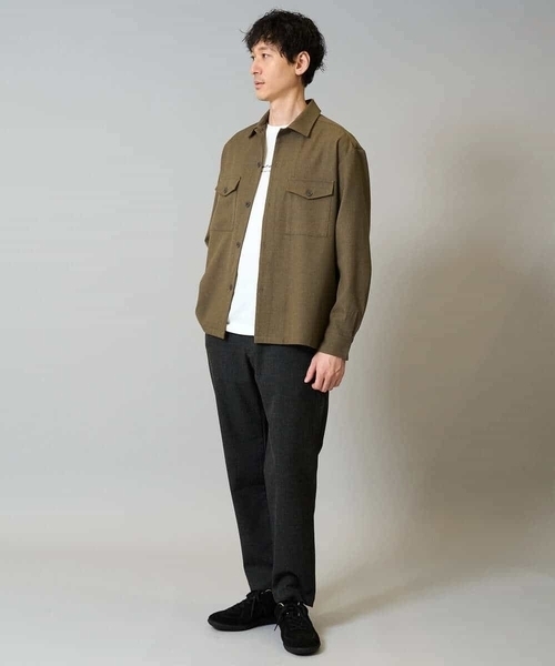 a.v.v（アーヴェヴェ）の「【イージーケア/シワになりにくい】ダブルポケットシャツ 秋リライト【洗濯機で洗える/ストレッチ】（シャツ/ブラウス・メンズ・ライトブラウン/チャコールグレー・46/48/50）」の6枚目の写真