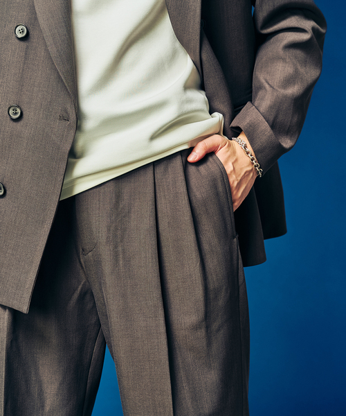 417 EDIFICE（フォーワンセブンエディフィス）の「”4WAYストレッチ” 2タックパンツ（スラックス・メンズ・ブラック/ブラウン/カーキ・SMALL/LARGE/MEDIUM）」の6枚目の写真