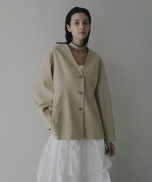 MANOF（マノフ）の「CURVED SLEEVE CHOKER JACKET（その他アウター・レディース・ブラック/ベージュ・S/M）」の14枚目の写真