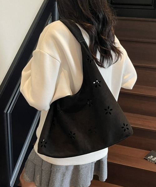gossip！ロサンゼルス（ゴシップロサンゼルス）の「Y2K大容量トートバッグ／ショルダーバッグ（A5収納可）（ショルダーバッグ・レディース・ブラウン/ブラック・FREE）」の5枚目の写真