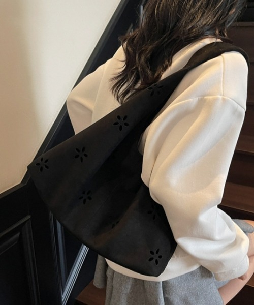 gossip！ロサンゼルス（ゴシップロサンゼルス）の「Y2K大容量トートバッグ／ショルダーバッグ（A5収納可）（ショルダーバッグ・レディース・ブラウン/ブラック・FREE）」の7枚目の写真