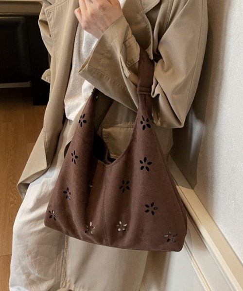 gossip！ロサンゼルス（ゴシップロサンゼルス）の「Y2K大容量トートバッグ／ショルダーバッグ（A5収納可）（ショルダーバッグ・レディース・ブラウン/ブラック・FREE）」の14枚目の写真