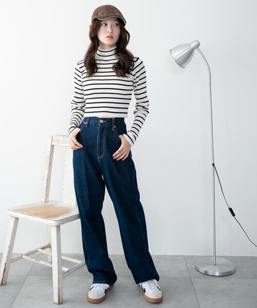 WEGO（ウィゴー）の「WEGO/リブハイネックショートニット（ニット/セーター・レディース・ブラック/グレー系その他/ホワイト系その他5/ホワイト/レッド・FREE）」の7枚目の写真