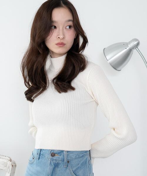 WEGO（ウィゴー）の「WEGO/リブハイネックショートニット（ニット/セーター・レディース・ブラック/グレー系その他/ホワイト系その他5/ホワイト/レッド・FREE）」の14枚目の写真