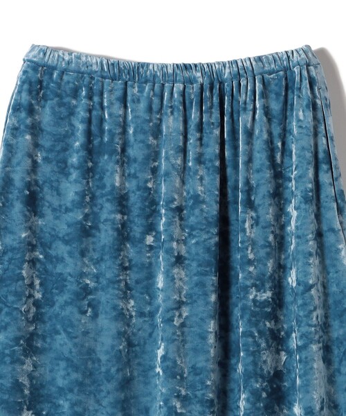 SHIPS(シップス)の「SHIPS Primary Navy Label:〈手洗い可能〉クラッシュ ベロア スカート(スカート・レディース・ライトブルー/グレー・ONE SIZE)」の8枚目の写真
