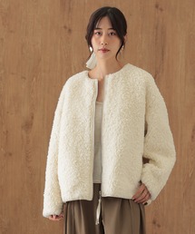 boa zip up short blouson