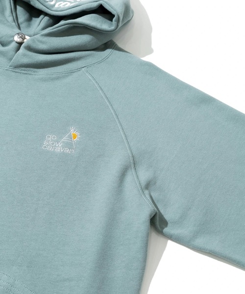 go slow caravan（ゴースローキャラバン）の「空紡糸裏毛 フードLOGO刺繍プルパーカー（パーカー・メンズ・ブラック/ミント/タン・MEDIUM/LARGE/X-LARGE）」の5枚目の写真