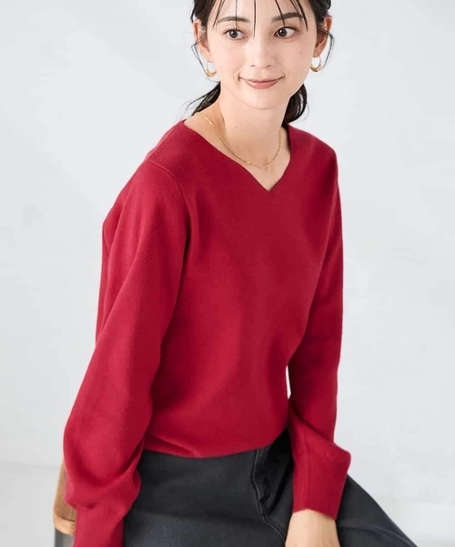 a.v.v（アーヴェヴェ）の「【洗える】Vネックパフスリーブスプリングニット（ニット/セーター・レディース・ブラック/アイボリー/グレー/マスタード/パープル/グレー系その他/レッド/ブルー・42/40/36/34/38）」の14枚目の写真