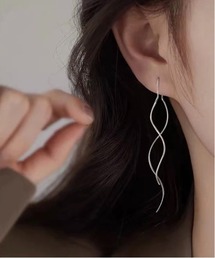 レディース ロングウェーブピアス 韓国(BDS)