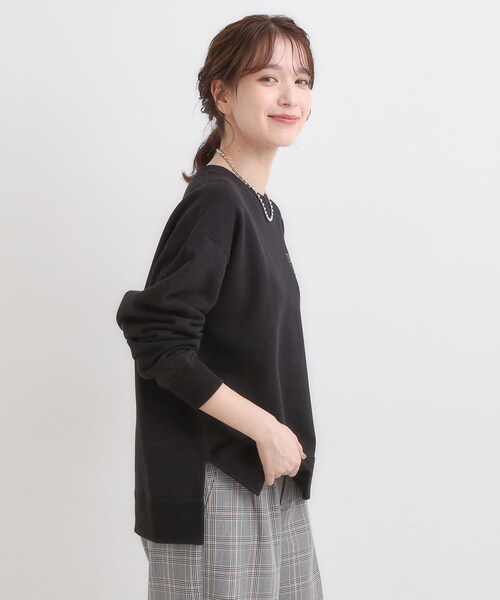 SHOO・LA・RUE(シューラルー)の「【S-LL】選べる4柄 グラフィックアソート裏毛スウェット(スウェット・レディース・ホワイト系3/チャコール/ベージュ系その他7/ブラック系/ダークブラウン系2/ブルー系1/ピンク系4/グレー系1・01/02/03/04)」の10枚目の写真