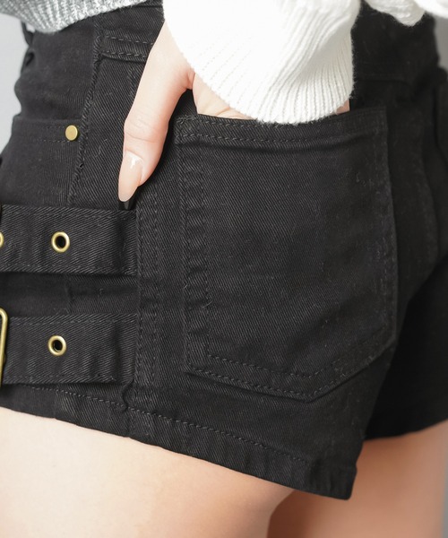 SPINNS（スピンズ）の「盛れ脚確定★サイドベルト付きデニムショーパン/2サイズ展開（その他パンツ・レディース・ブラック/カモフラージュ・ONESIZE/M/S）」の4枚目の写真