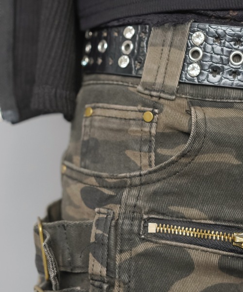 SPINNS（スピンズ）の「盛れ脚確定★サイドベルト付きデニムショーパン/2サイズ展開（その他パンツ・レディース・ブラック/カモフラージュ・ONESIZE/M/S）」の7枚目の写真