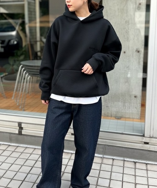 FOG ESSENTIALS(エフオージーエッセンシャルズ)の「【FOG ESSENTIALS】エッセンシャルズ FLOCKING PRINTED HOODIE プルオーバーパーカー(パーカー・メンズ・ブラック・XL/L/M/S)」の9枚目の写真