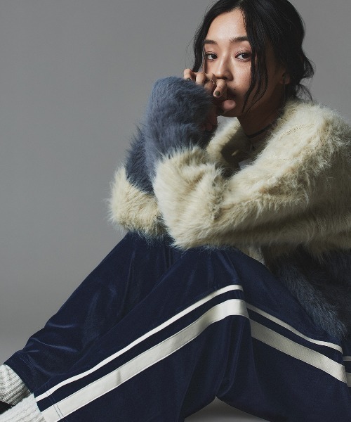 W:Huku（フーク）の「ベロア サイドライン イージー パンツ / Velour Side-Line Easy Pants（その他パンツ・レディース・ブラック/ブラウン/ベージュ/ネイビー・FREE）」の22枚目の写真