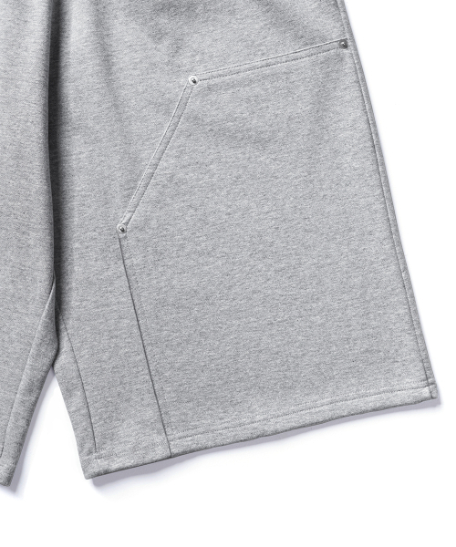 GAKKAI UNIONS(ガッカイユニオンズ)の「パッチリベットバミューダパンツグレー(その他パンツ・レディース・その他・SMALL/MEDIUM/LARGE/X-LARGE)」の5枚目の写真
